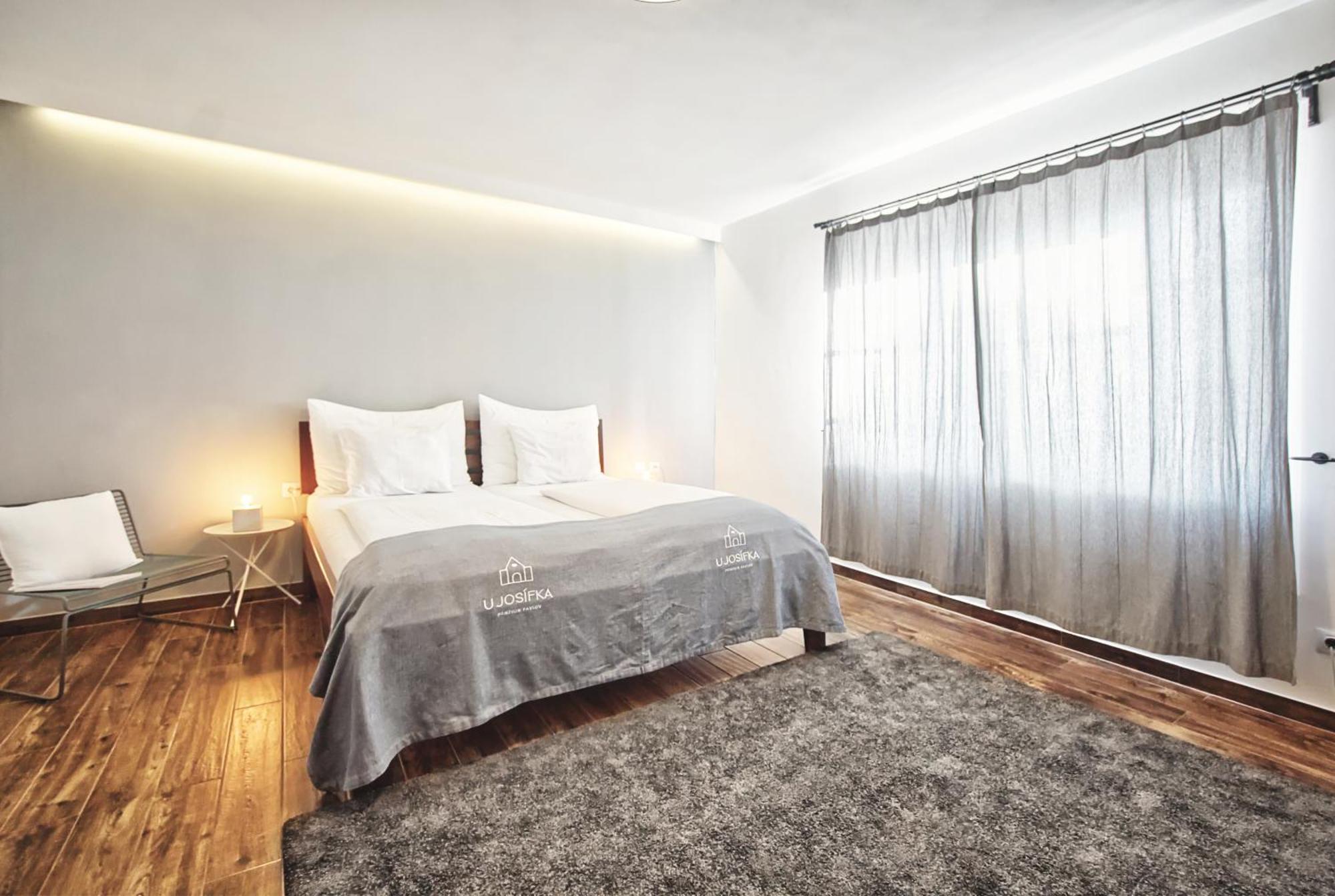 U Josifka Hotell Pavlov Exteriör bild